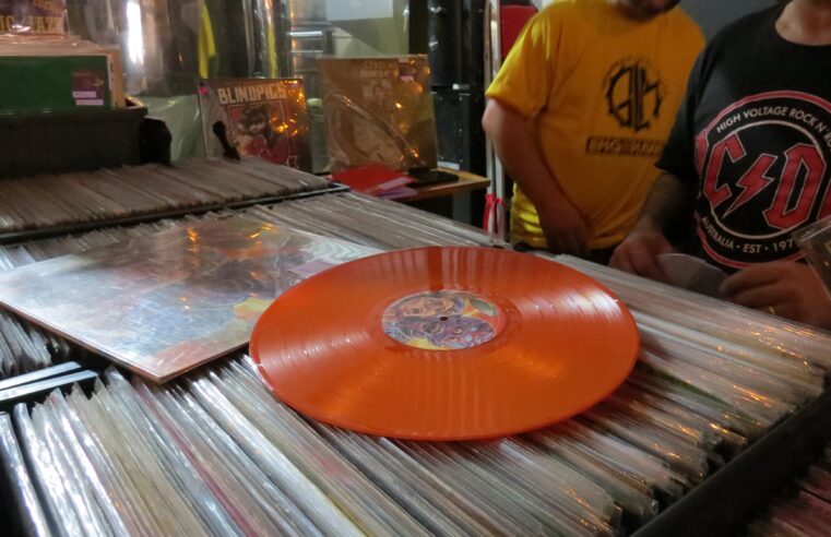 Maior feira de vinil da região estreia temporada 2026 com tributo à banda Iron Maiden