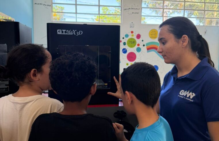 Alunos da rede pública participam de oficinas de criatividade no GAMT
